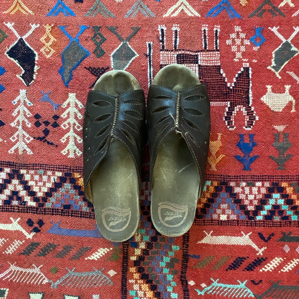 Dansko | Brown Leather Slip-On Sandals